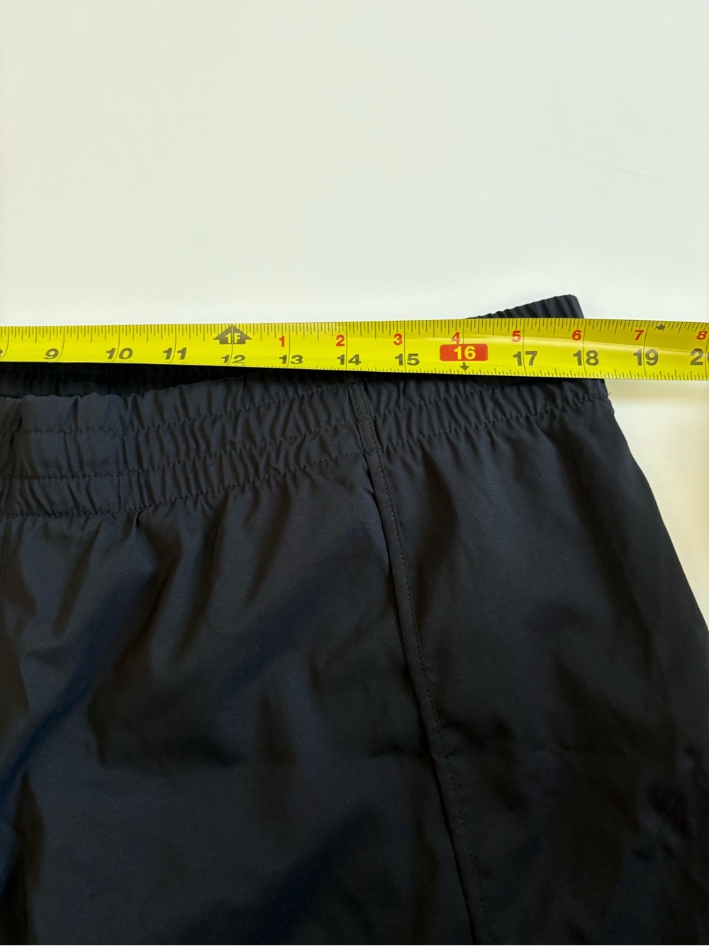 Athleta Mesh Racer Run Short Size 1x Black - Picture 7 of 10